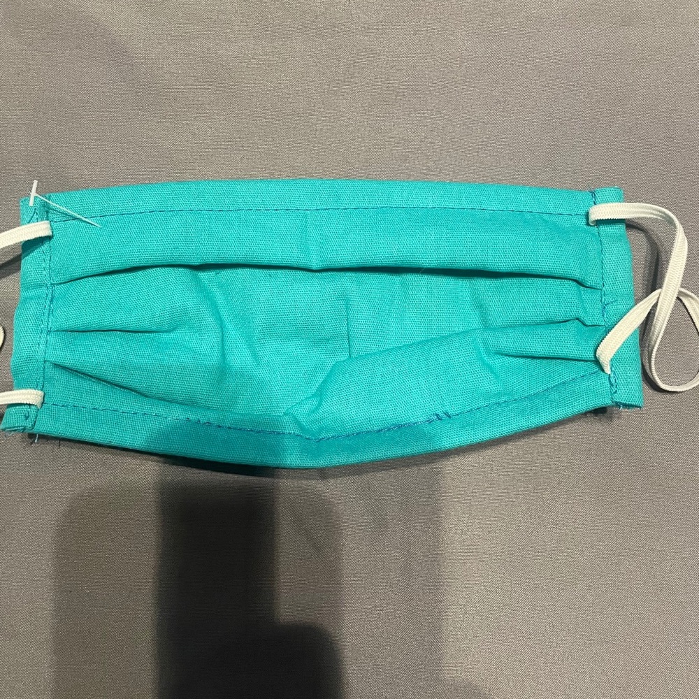 Embroidered face mask - Picture 3 of 12